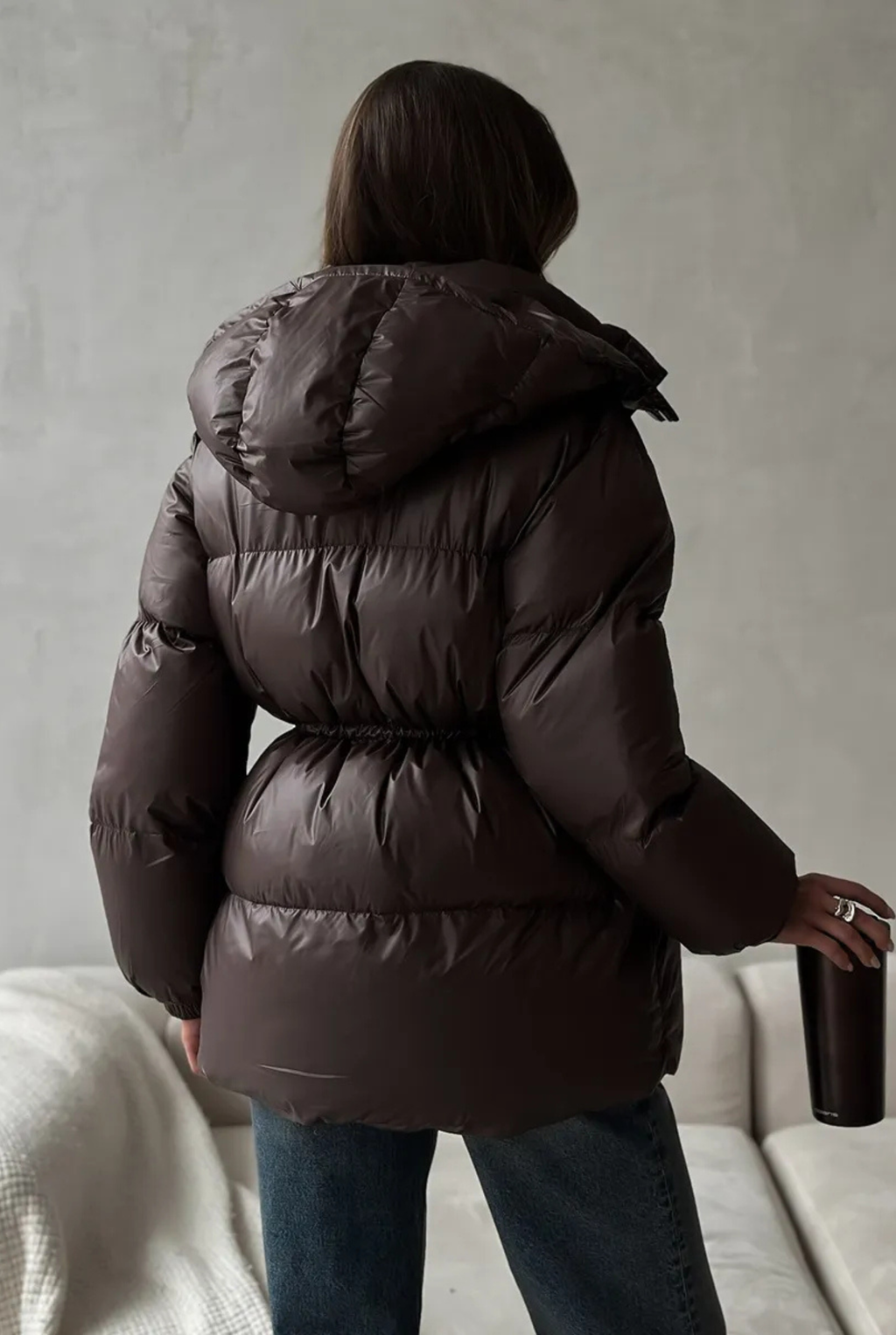 Ilga pūsta striukė su gobtuvu