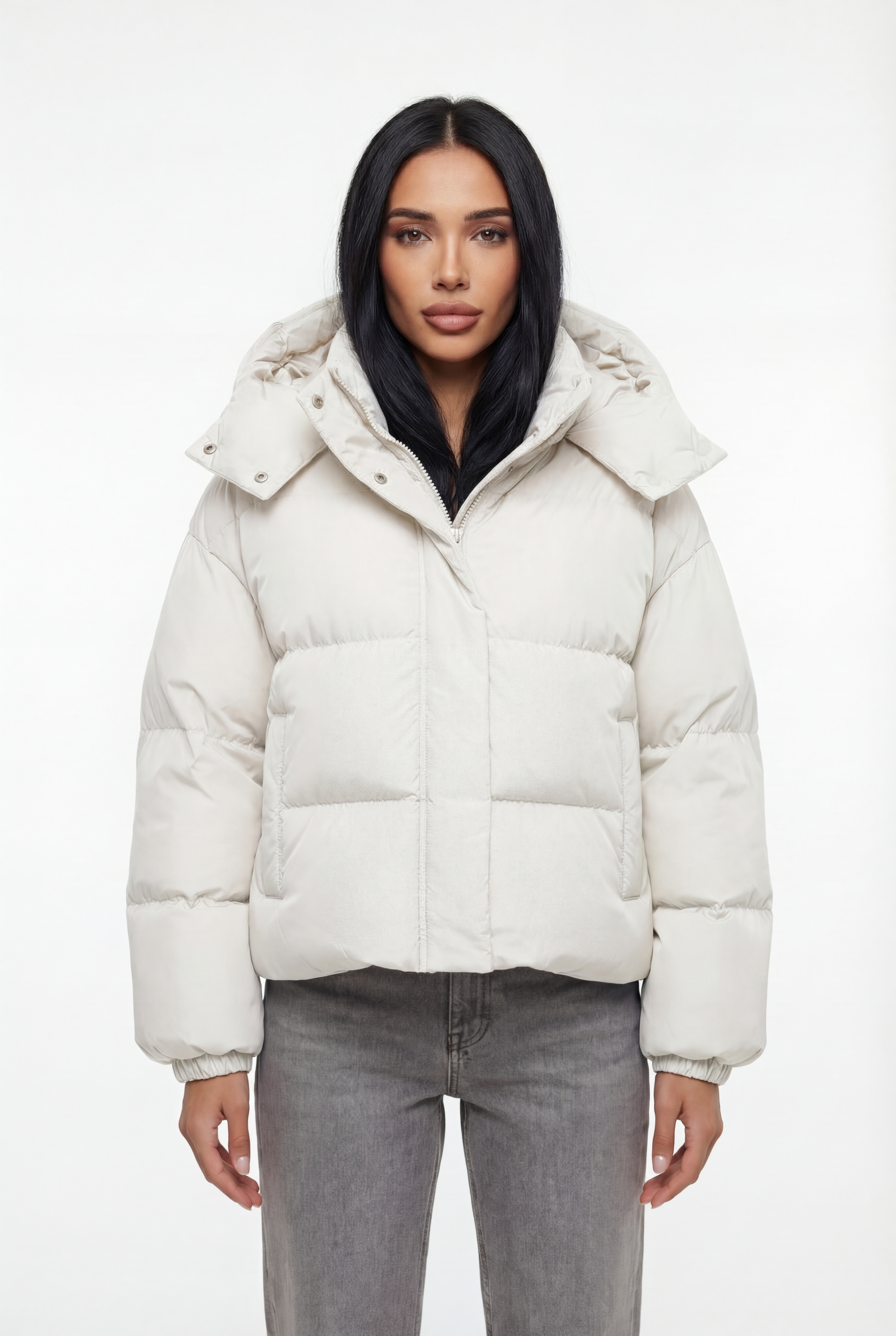 Žieminė pūsta striukė su kapišonu