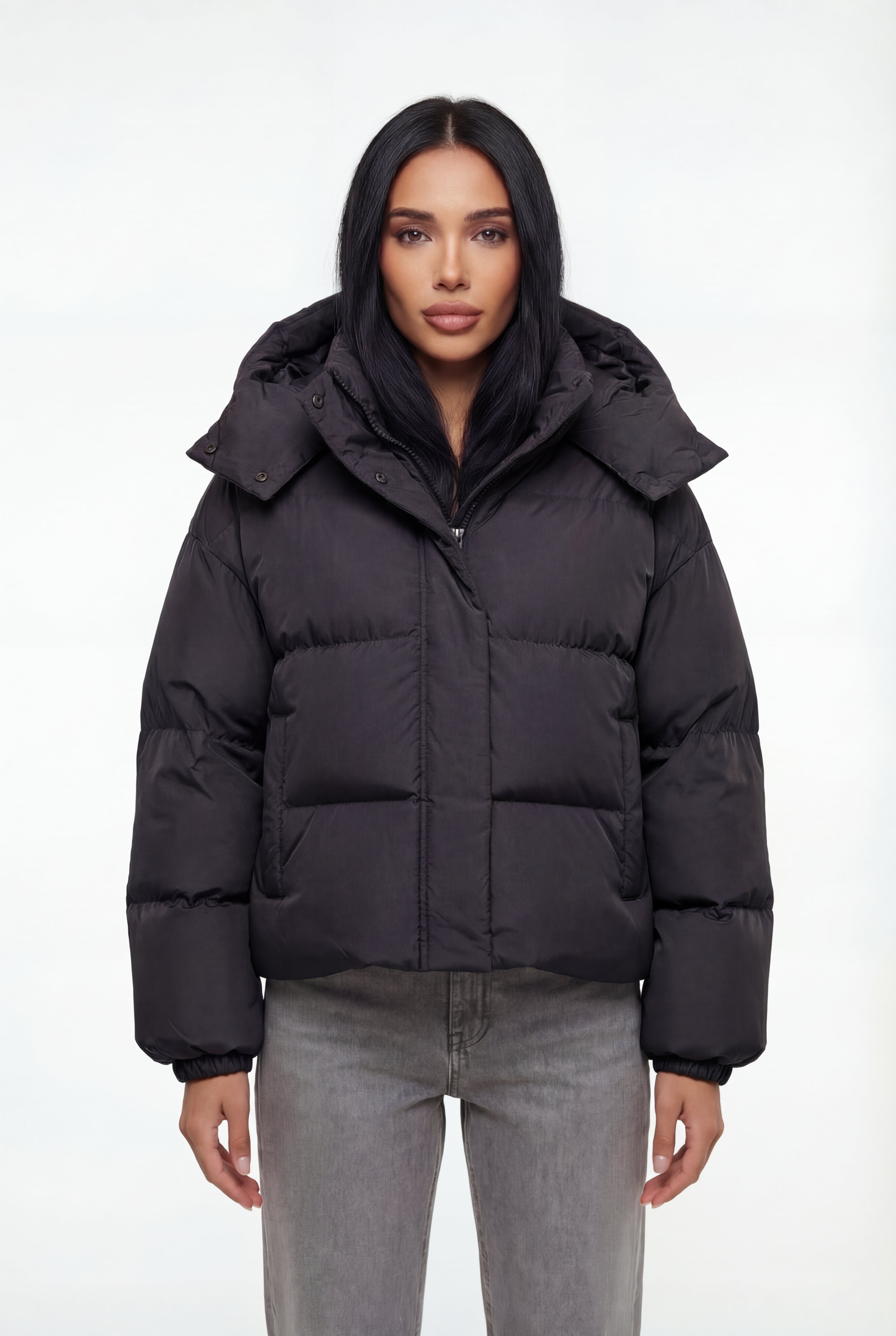 Žieminė pūsta striukė su kapišonu