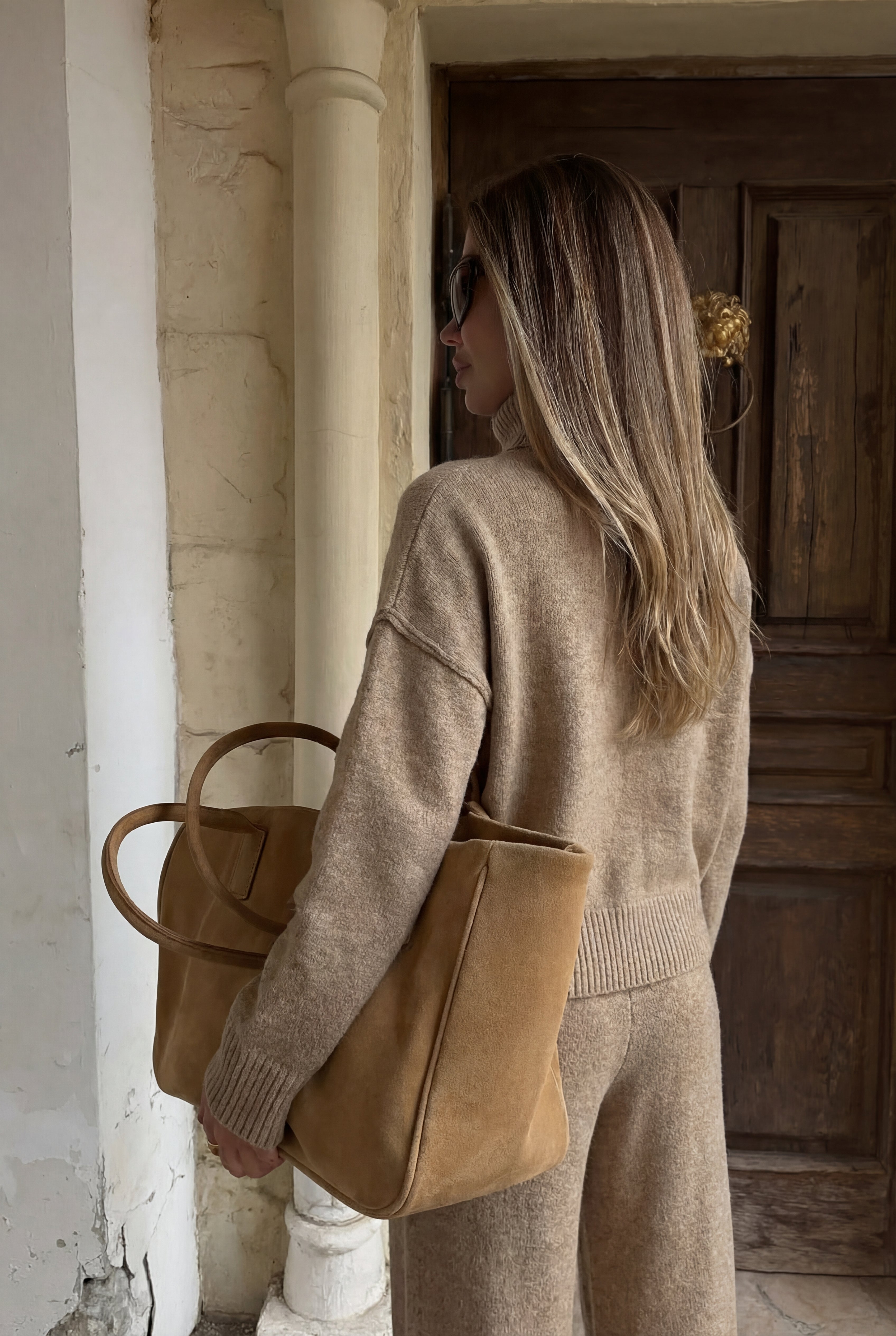 Megztas dviejų dalių komplektas su golfu