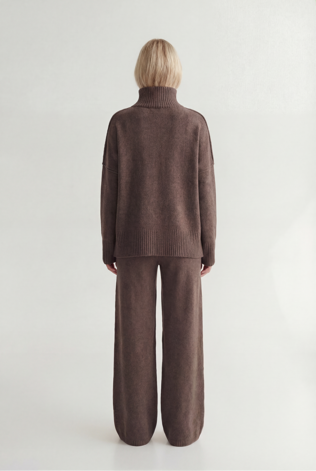 Megztas dviejų dalių komplektas su golfu